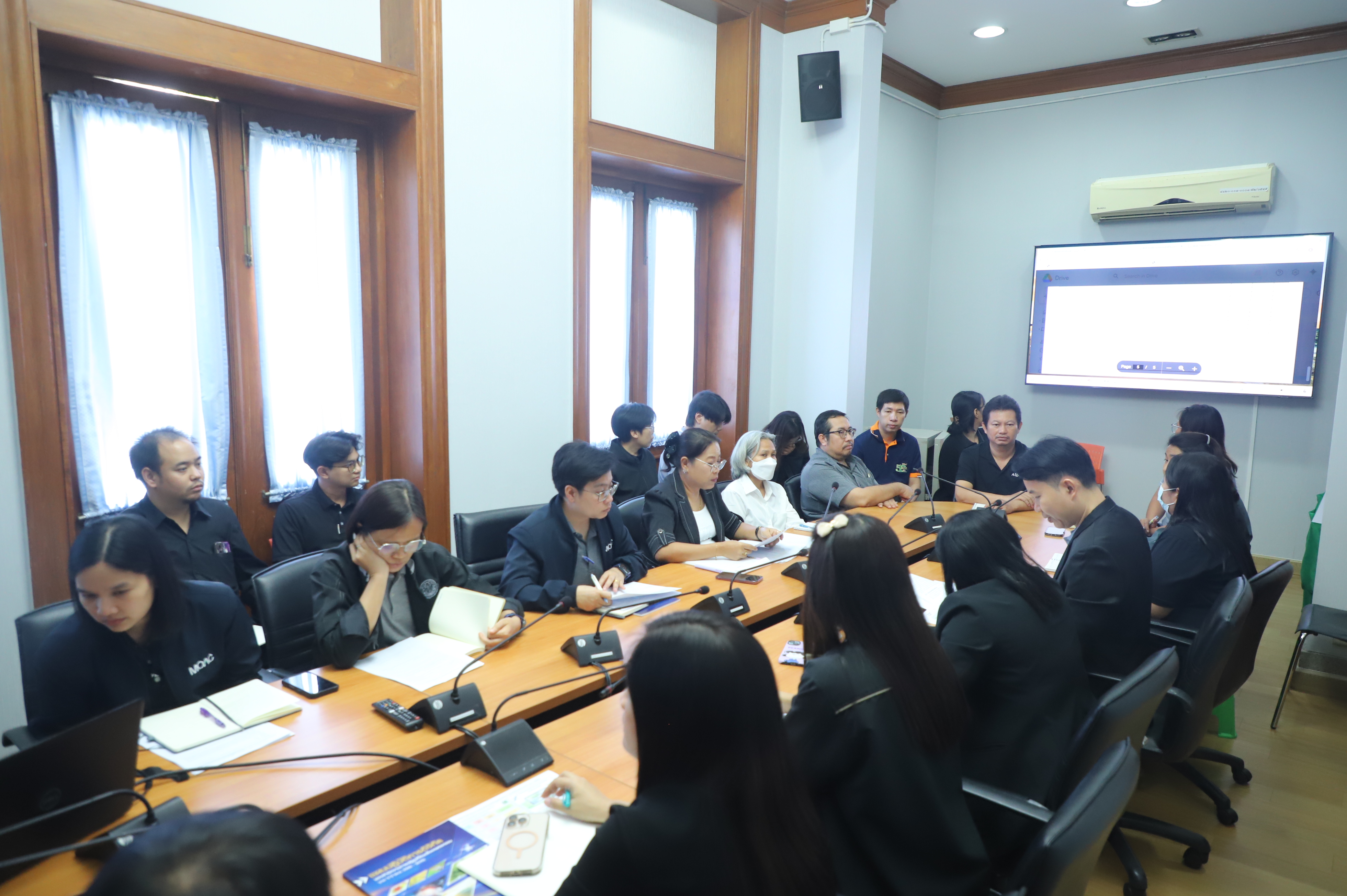 title - ศทส. ประชุมกำกับติดตามผลการดำเนินการตัวชี้วัดร่วมและตัวชี้วัดหลักตามคำรับรองการปฏิบัติราชการของศูนย์เทคโนโลยีสารสนเทศและการสื่อสาร ประจำปี งบประมาณ พ.ศ.2569 ครั้งที่ 1/2569